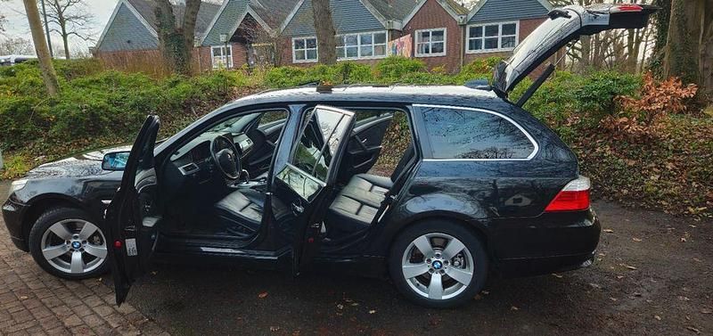 Gebraucht BMW 530 Exclusive 235 PS (172 kW) 2008 Schwarz Kombi