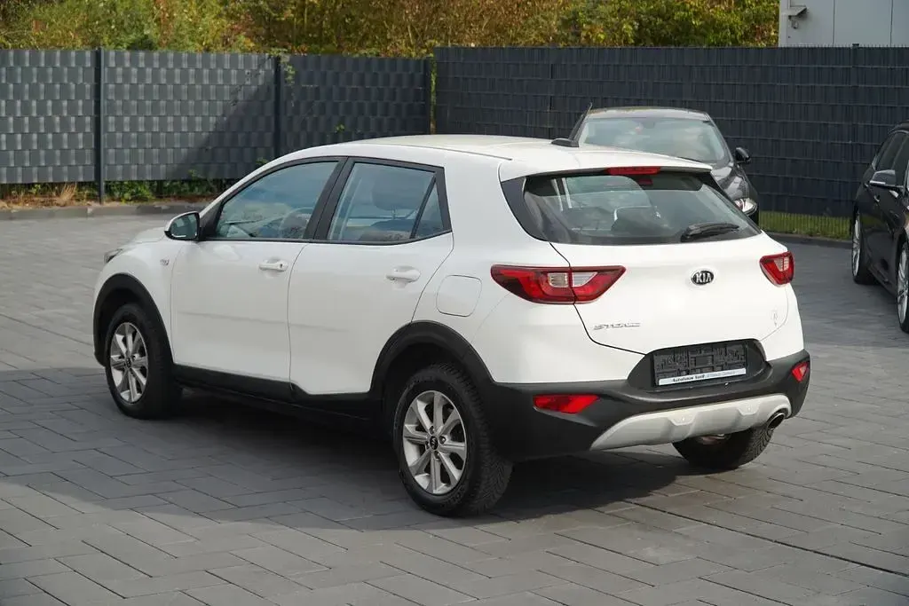 Gebraucht Kia Stonic Edition 7 84 PS (61 kW) 2017 Weiß SUV