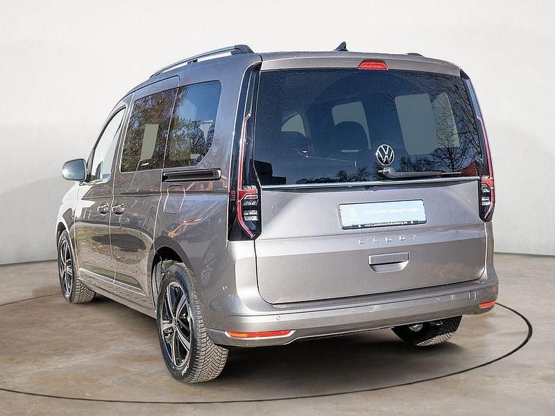 Gebraucht VW Caddy Style 122 PS (89 kW) 2024 Beige Van / Kleinbus