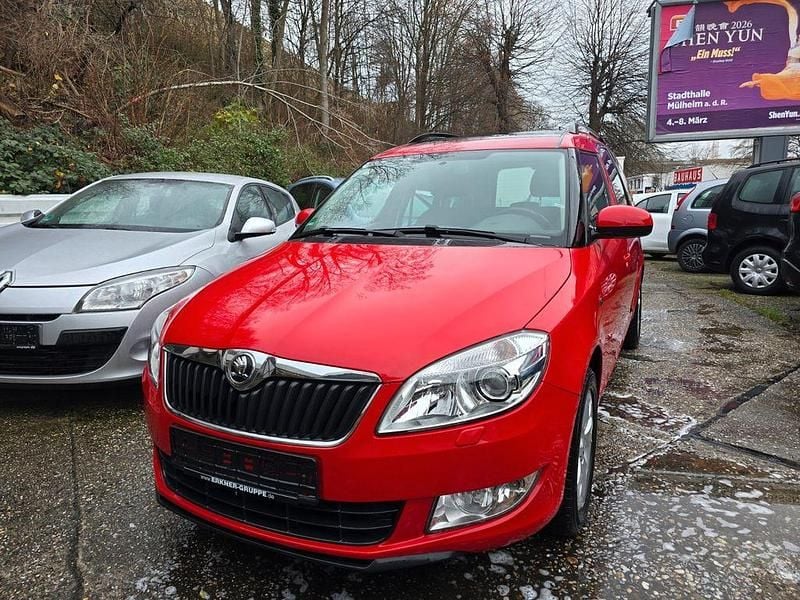 Gebraucht Skoda Roomster Elegance 105 PS (77 kW) 2014 Rot Van / Kleinbus