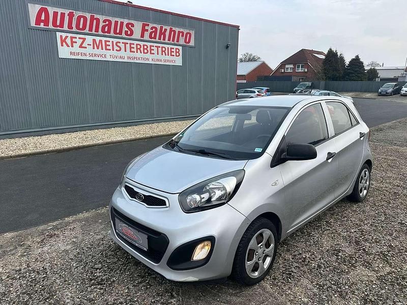 (3d) bright silver Gebraucht 2012 Kia Picanto Attract Kleinwagen | 3.450 € (Fairer Preis) - Bild 1/4