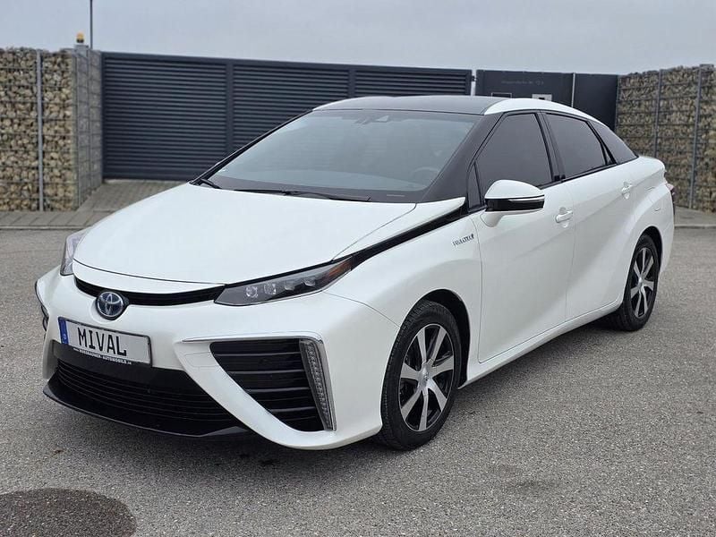 Gebraucht Toyota Mirai Basis 75 PS (55 kW) 2016 Other Limousine