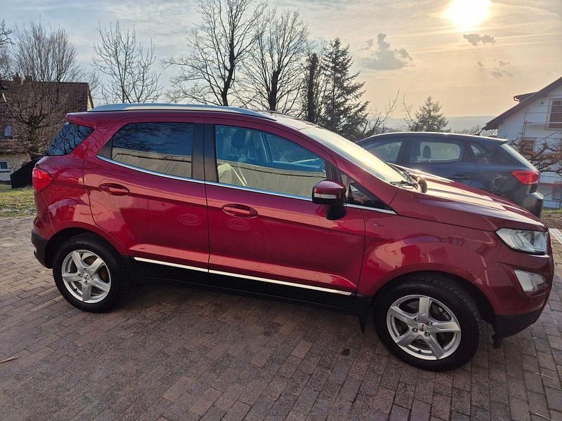 Gebraucht Ford Ecosport Titanium 125 PS (91 kW) 2018 Rot SUV