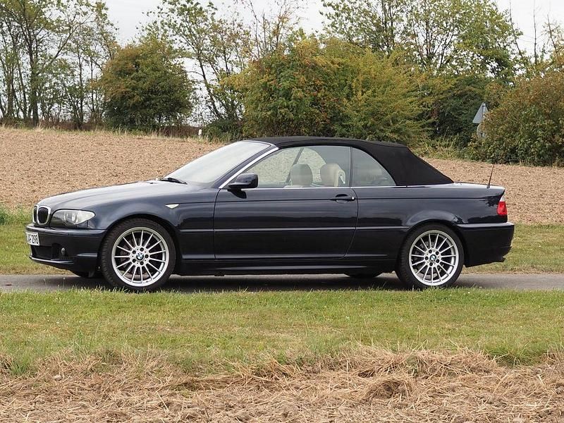 Gebraucht BMW 320 Cabriolet 170 PS (125 kW) 2003 Blau Cabrio