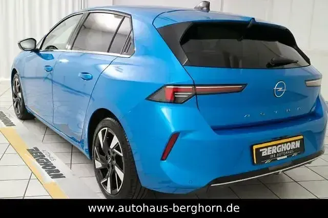 Gebraucht Opel Astra Elegance 131 PS (96 kW) 2022 Blau Kleinwagen