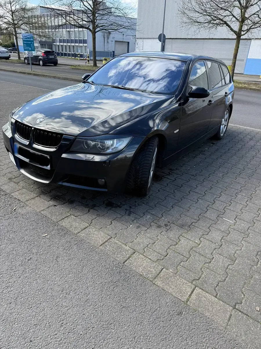 Gebraucht BMW 320 163 PS (119 kW) 2006 Schwarz Kombi