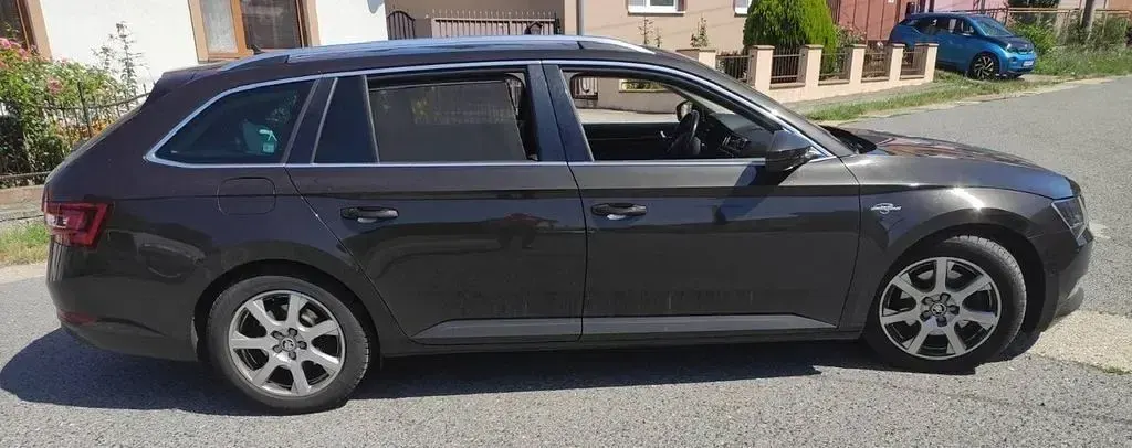 Gebraucht Skoda Superb LAURIN & KLEMENT 190 PS (139 kW) 2018 Beige Limousine