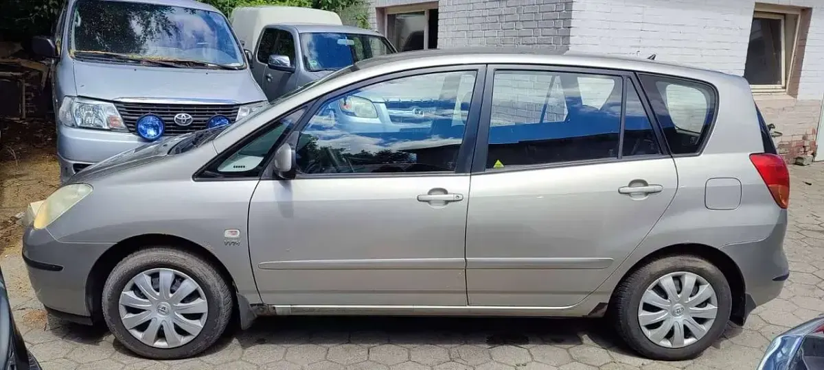 Gebraucht Toyota Corolla 135 PS (99 kW) 2003 Other Kombi