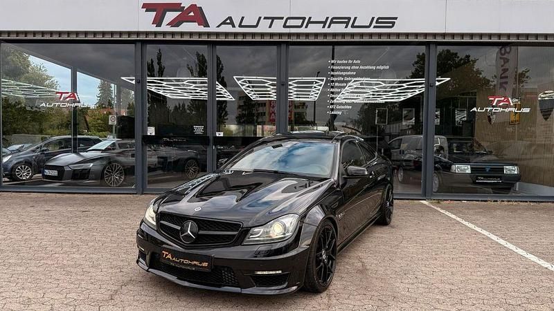 Schwarz Gebraucht 2013 Mercedes C63 AMG AMG Coupé | 37.000 € (Fairer Preis) - Bild 1/4