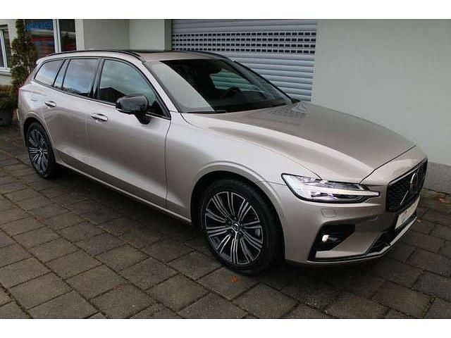 Gebraucht Volvo V60 Plus 197 PS (144 kW) 2025 Brightdusk (metallic) Kombi