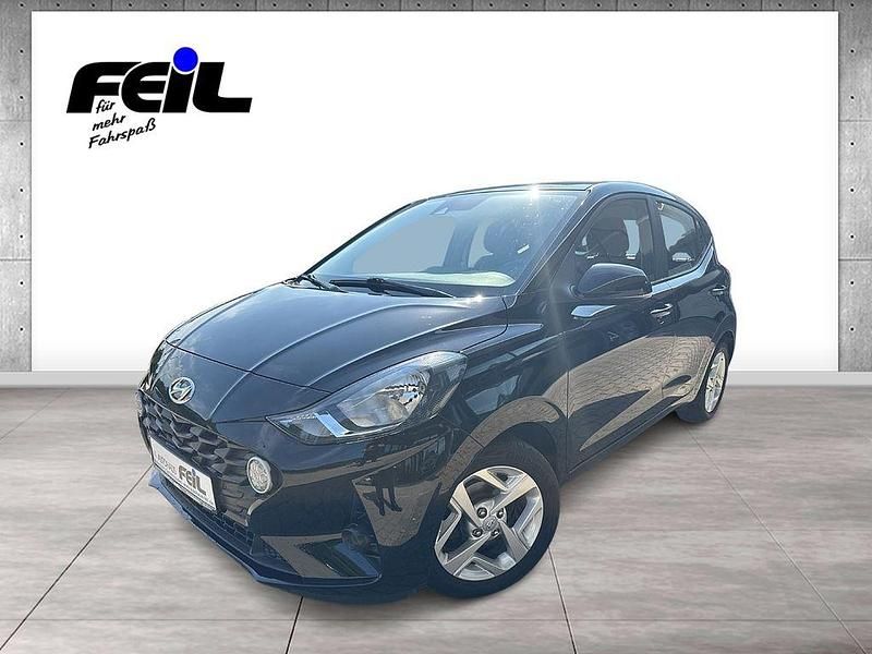 Phantom black Gebraucht 2022 Hyundai i10 Trend Kleinwagen | 10.811 € (Guter Preis) - Bild 1/4