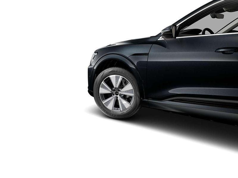 Gebraucht Audi Q8 e-tron Advanced 300 kW (408 PS) 2024 Manhattangrau metallic SUV