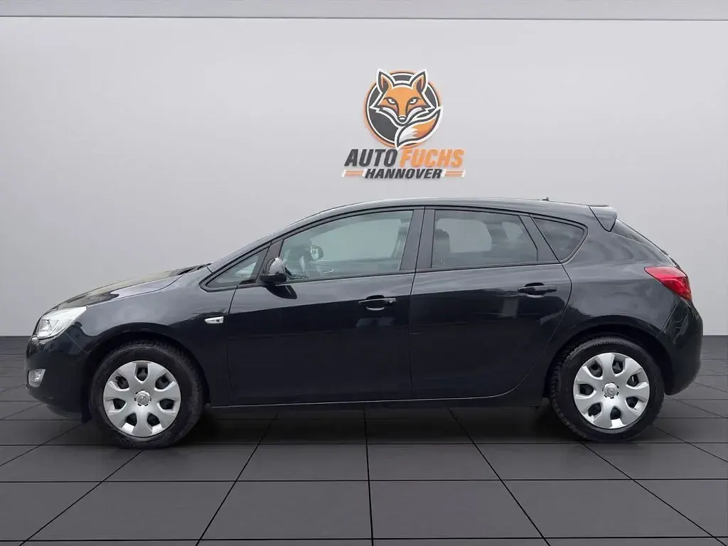 Gebraucht Opel Astra Design Edition 140 PS (102 kW) 2012 Schwarz Limousine