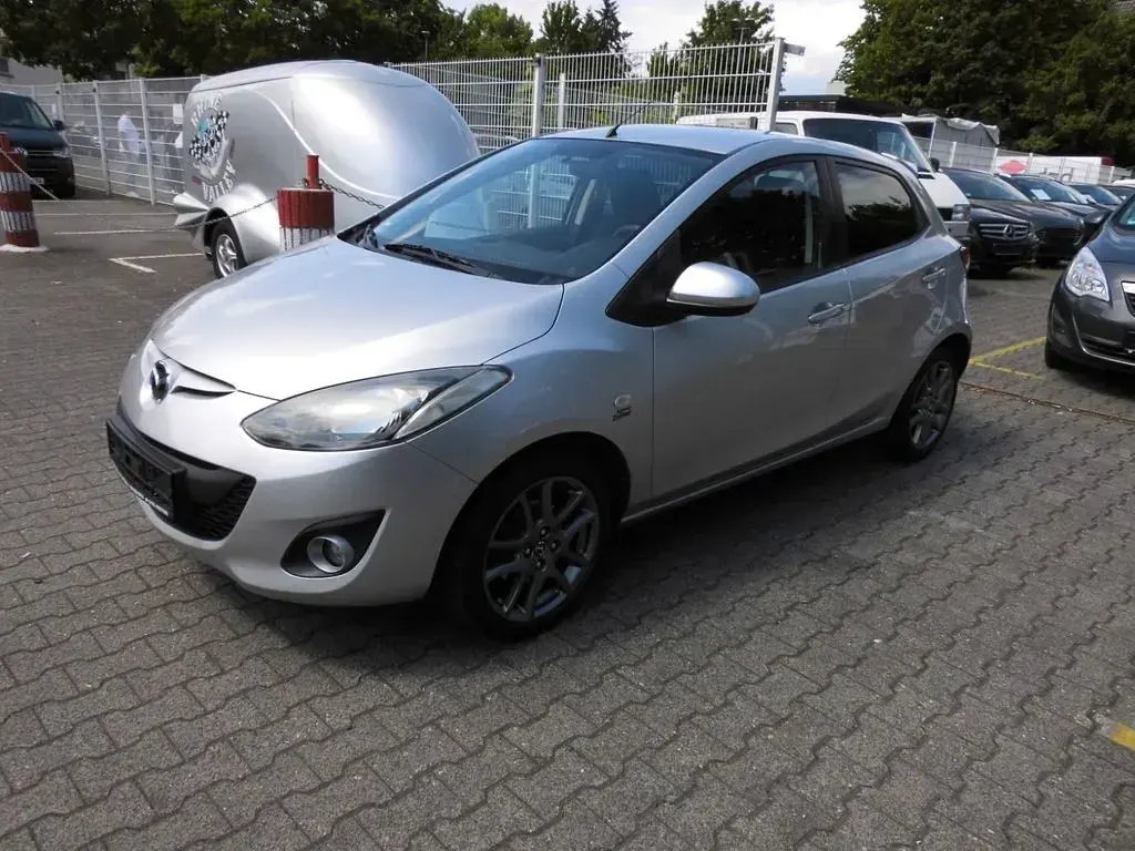 Occasion Mazda 2 Edition 84 ch (61 kW) 2012 Argent Citadine