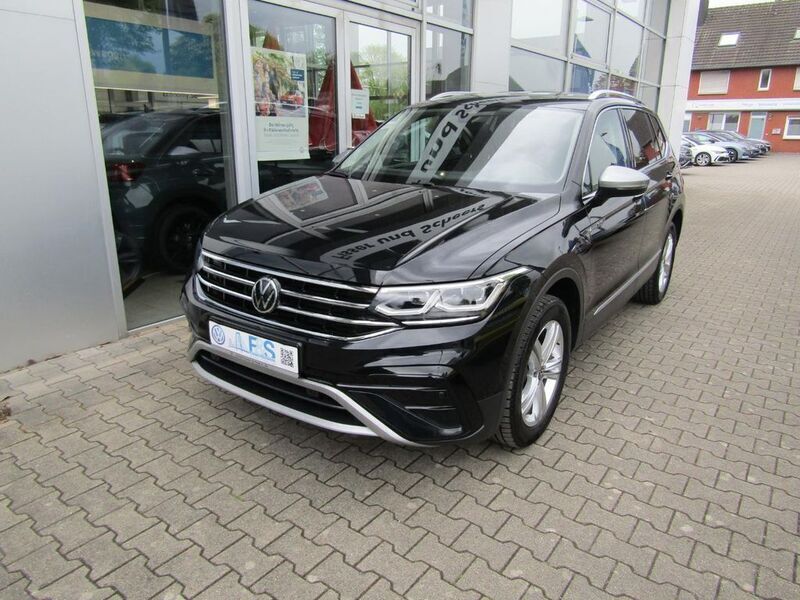 Schwarz Gebraucht 2022 VW Tiguan Allspace Elegance SUV | 34.490 € (Fairer Preis) - Bild 1/4