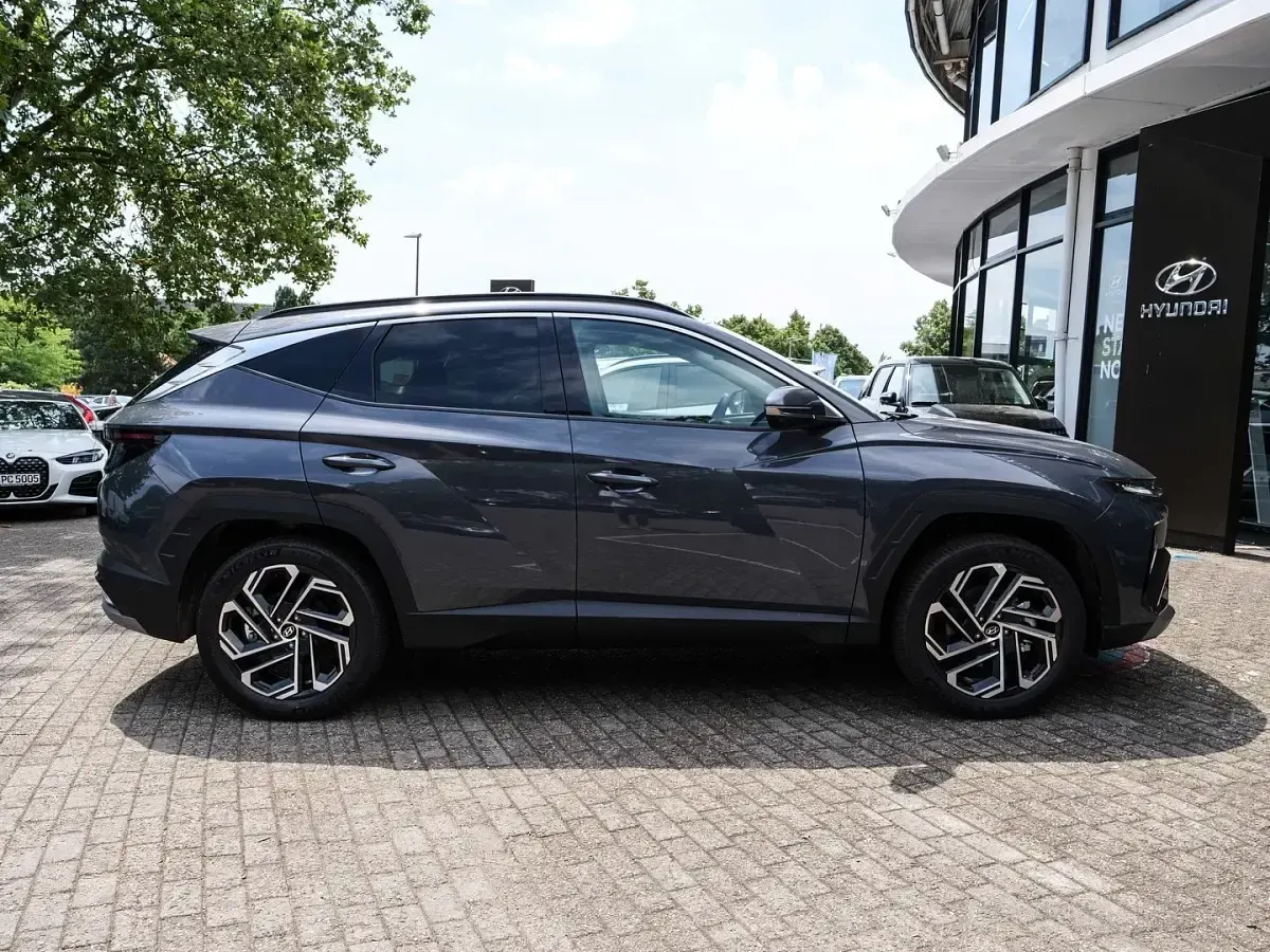 Neu Hyundai Tucson Prime 238 PS (175 kW) 2025 Ecotronic grey SUV