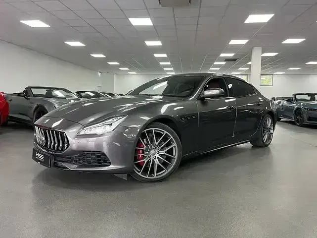Gebraucht Maserati Quattroporte 411 PS (302 kW) 2017 Grau Limousine