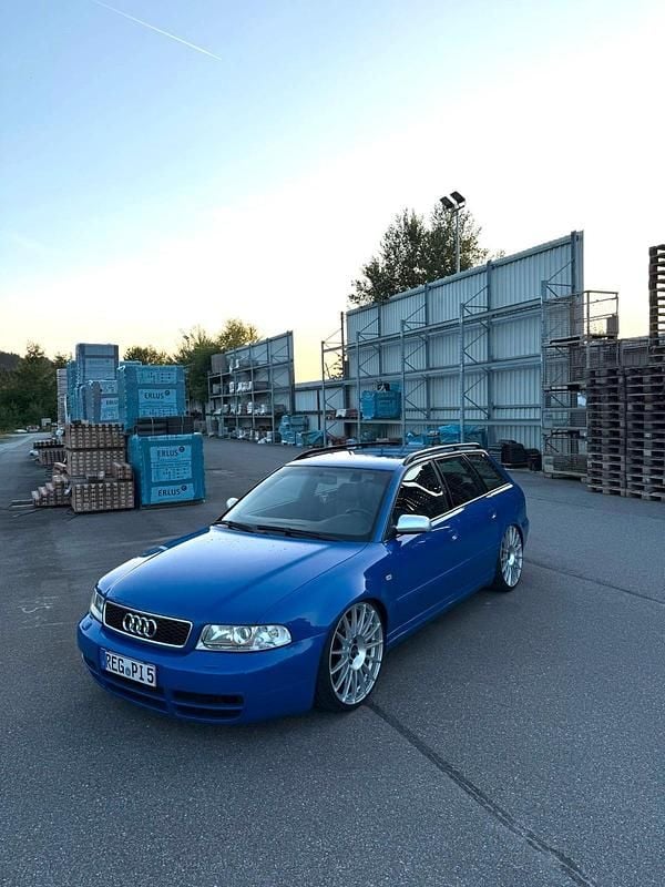 Gebraucht Audi S4 265 PS (194 kW) 2000 Blau Kombi