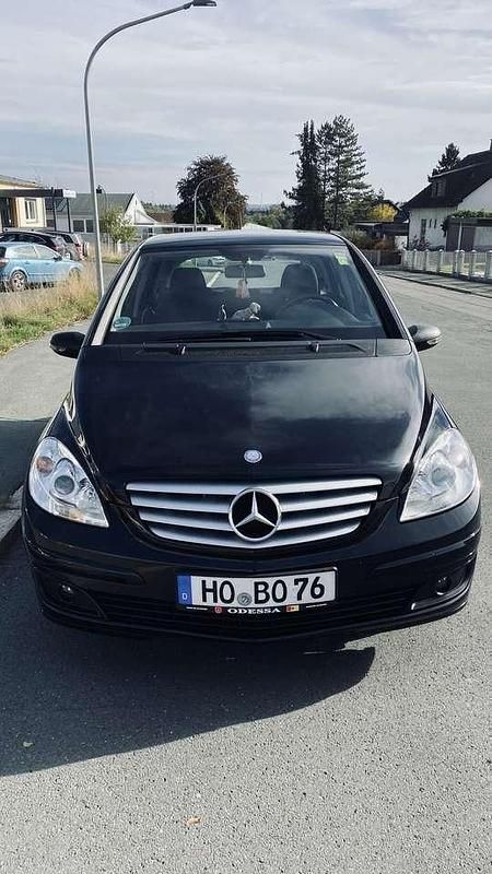 Gebraucht 2006 Mercedes B170 Van / Kleinbus | 4.200 € (Fairer Preis) - Bild 1/4