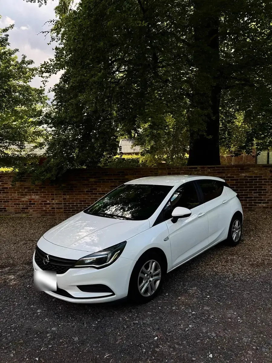 Brugt Opel Astra 104 HK (76 kW) 2017 Hvid Sedan