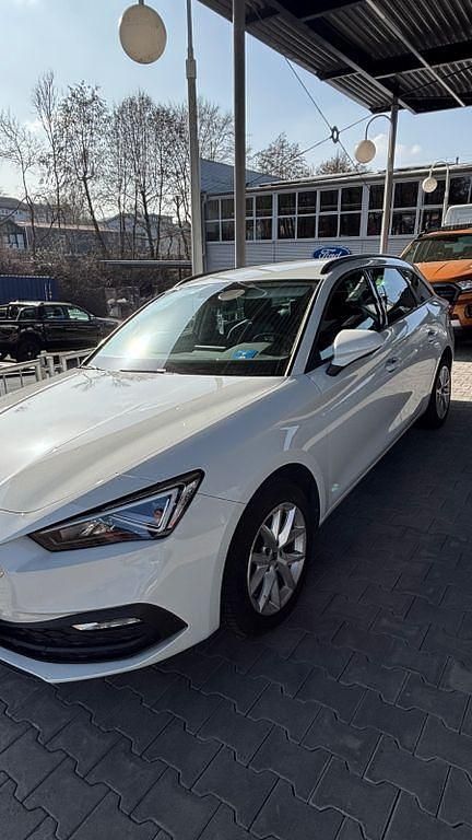 Usata Seat Leon 150 CV (110 kW) 2021 Bianco Berlina