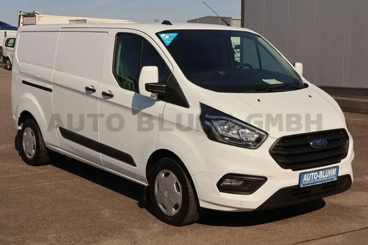 Gebraucht Ford Transit Custom 131 PS (96 kW) 2023 Frostweiß Van