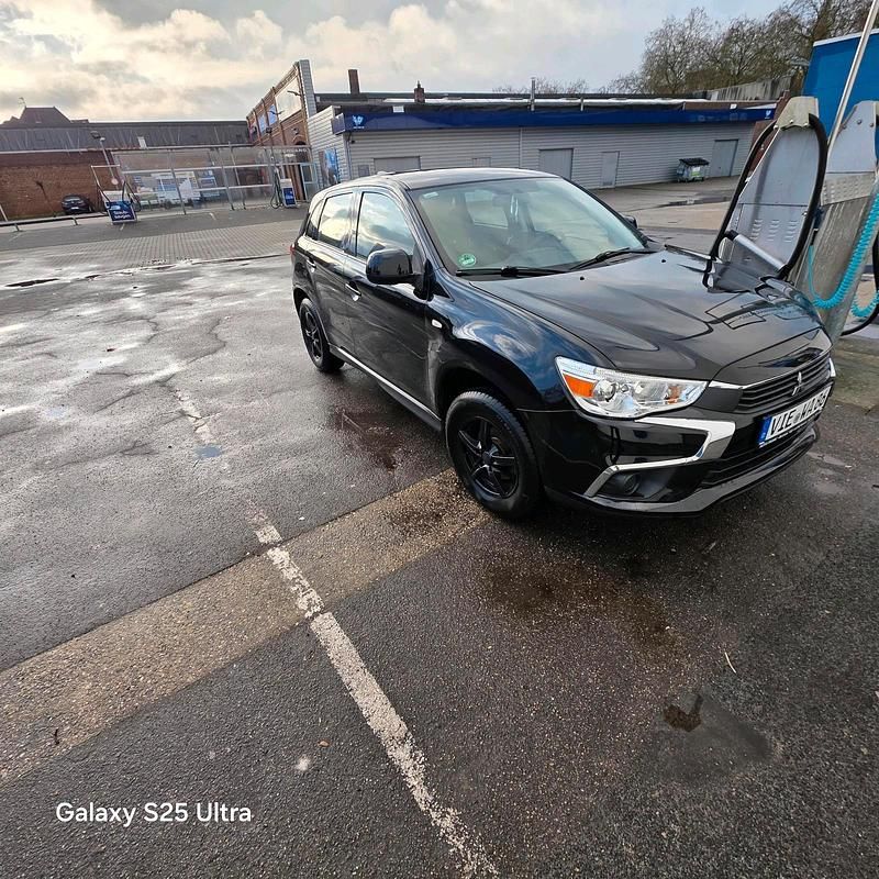 Gebraucht Mitsubishi ASX 117 PS (86 kW) 2017 Schwarz SUV