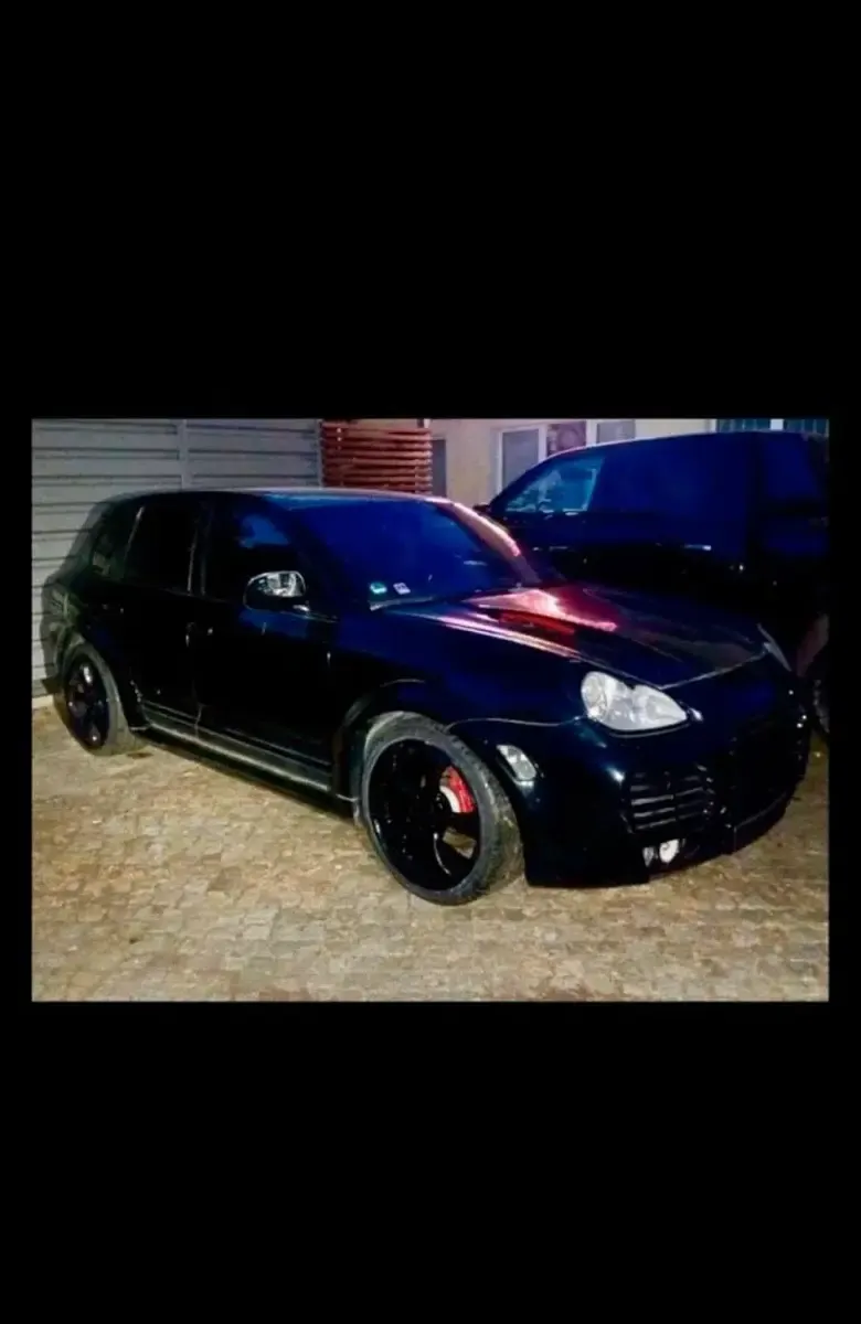 Gebraucht Porsche Cayenne Turbo 650 PS (478 kW) 2004 Schwarz SUV