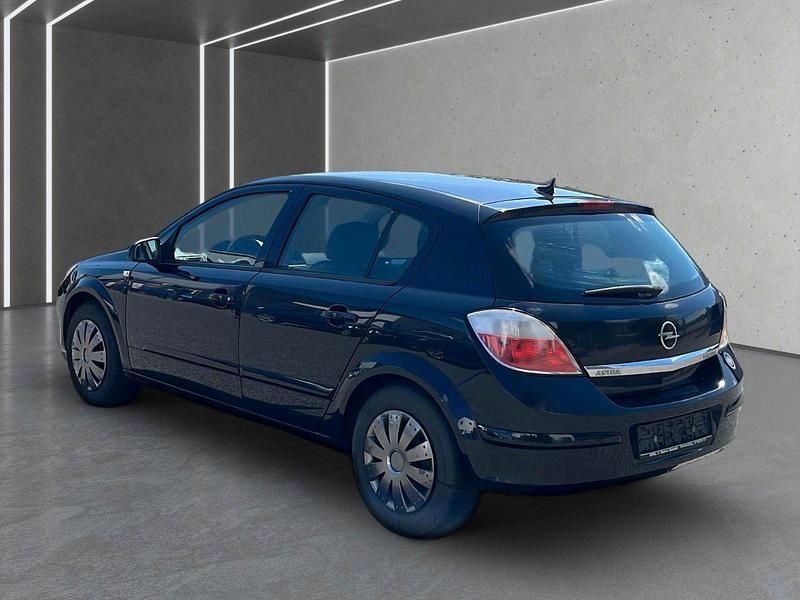Gebraucht Opel Astra Sport 105 PS (77 kW) 2004 Schwarz Kleinwagen
