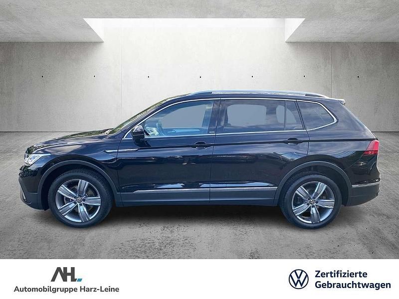 Gebraucht VW Tiguan Allspace Move 190 PS (139 kW) 2023 Schwarz SUV