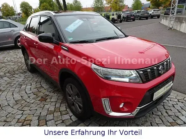 Gebraucht Suzuki Vitara Comfort 116 PS (85 kW) 2022 Rot SUV