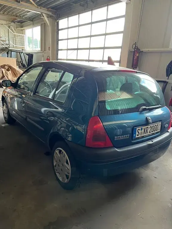 Gebraucht Renault Clio II 75 PS (55 kW) 2000 Blau Limousine