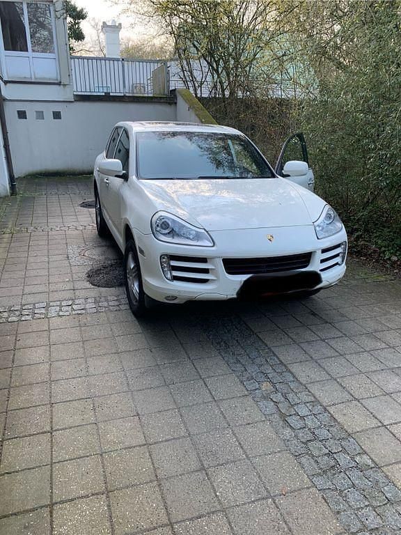 Weiß Gebraucht 2008 Porsche Cayenne SUV | 10.600 € (Fairer Preis) - Bild 1/4