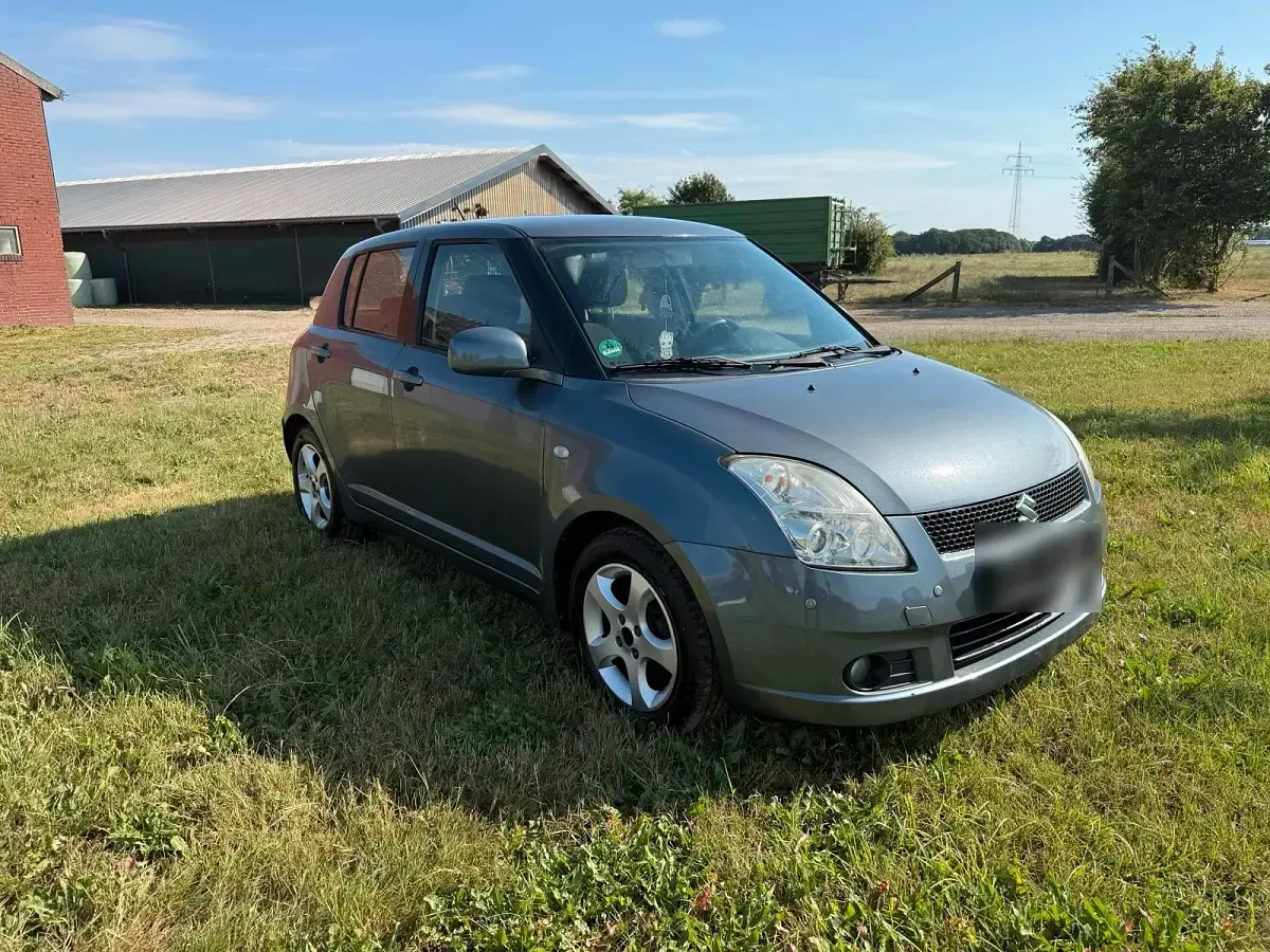 Gebraucht Suzuki Swift 93 PS (68 kW) 2007 Grau Kleinwagen