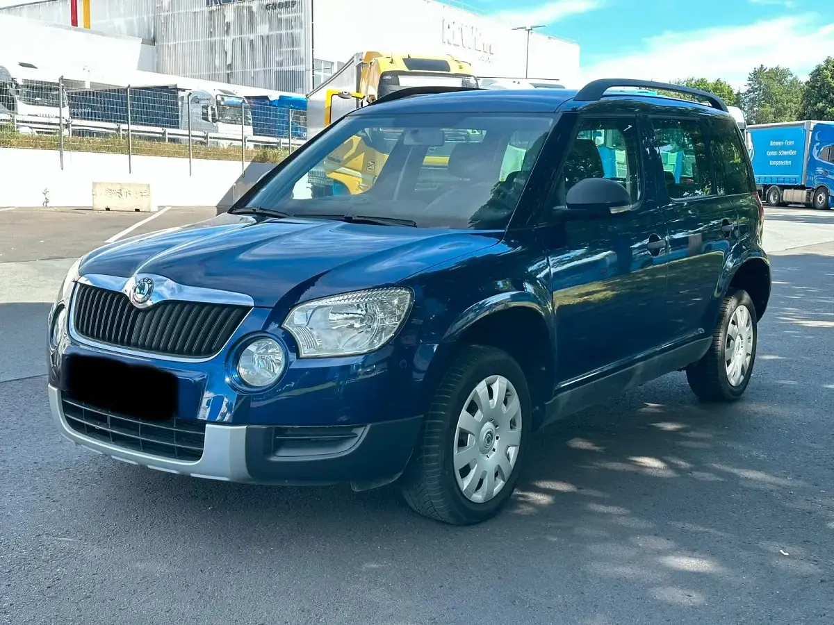 Używany Skoda Yeti 105 KM (77 kW) 2011 Niebieski SUV