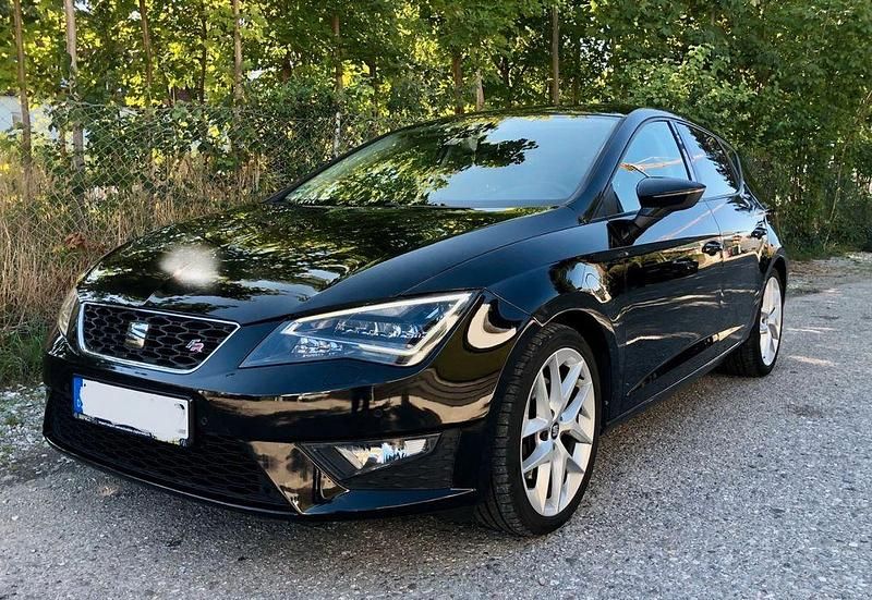 Schwarz Gebraucht 2016 Seat Leon FR Limousine | 14.900 € (Fairer Preis) - Bild 1/4