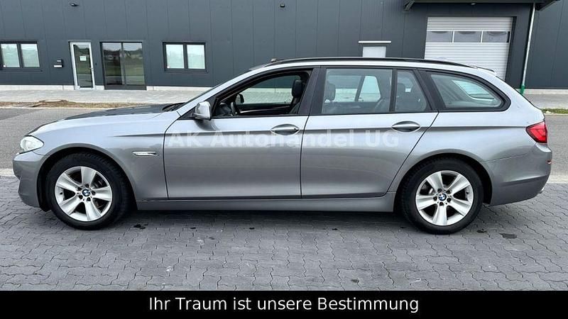 Gebraucht BMW 520 Shadowline 184 PS (135 kW) 2012 Grau Kombi