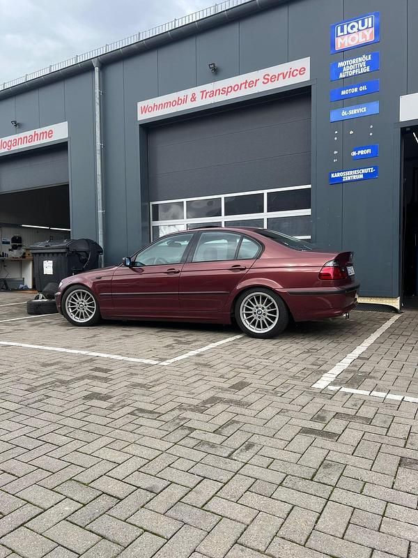 Rot Gebraucht 2003 BMW 325 M Performance Limousine | 5.800 € (Fairer Preis) - Bild 1/4
