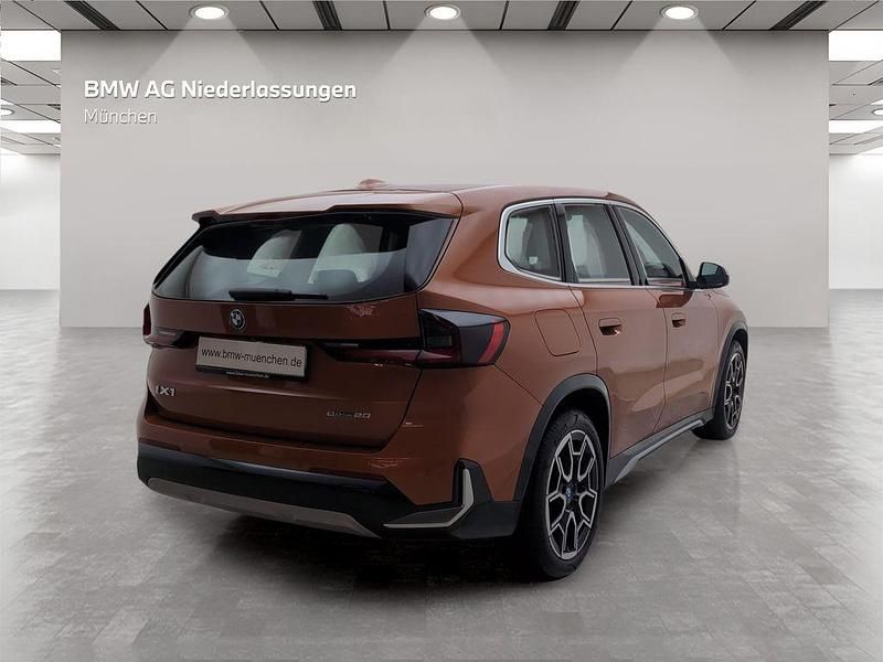 Gebraucht BMW iX1 xLine 150 kW (204 PS) 2024 Orange SUV