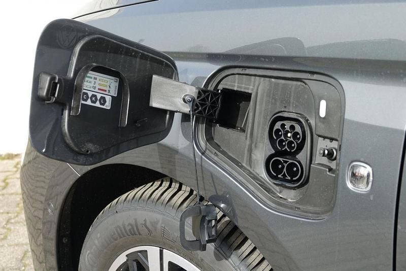 Neu VW Caddy Maxi Style 150 PS (110 kW) 2026 Indiumgrau metallic Van / Kleinbus