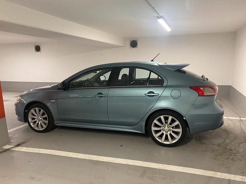 Blau Gebraucht 2009 Mitsubishi Lancer Limousine | 4.800 € (Etwas zu teuer) - Bild 1/4
