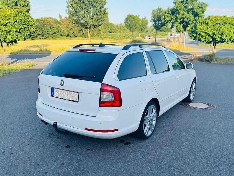 Gebraucht Skoda Octavia RS 200 PS (147 kW) 2012 Weiß Kombi