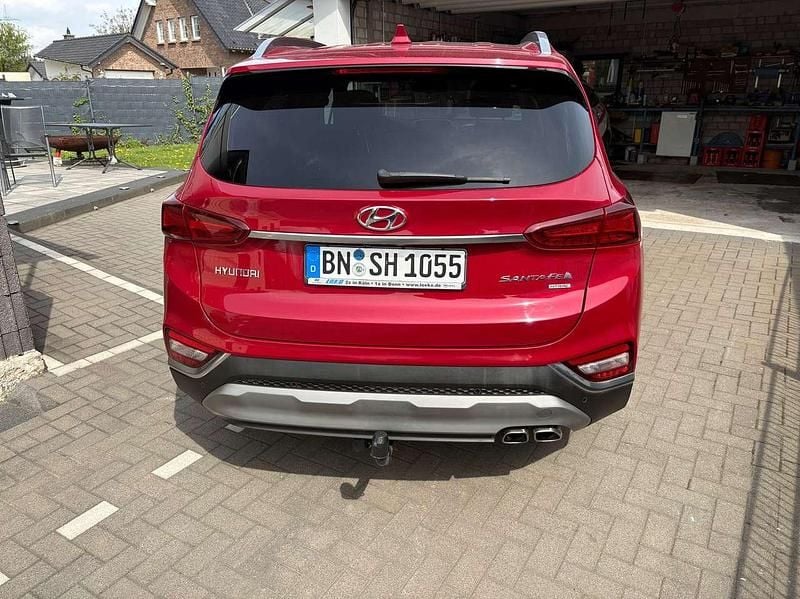 Gebraucht Hyundai Santa Fe Premium 200 PS (147 kW) 2019 Rot SUV