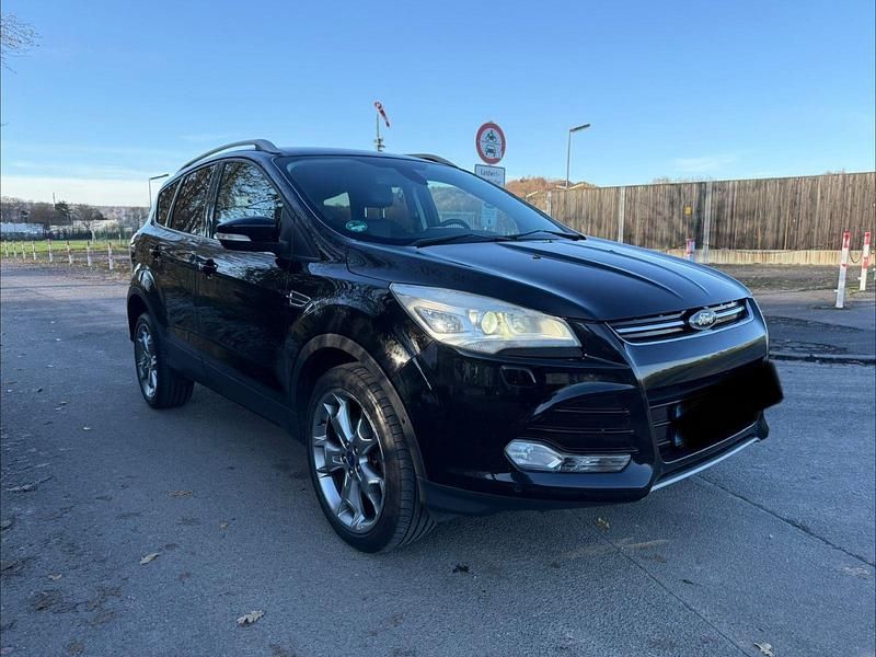 Schwarz Gebraucht 2014 Ford Kuga Titanium SUV | 11.000 € (Fairer Preis) - Bild 1/4