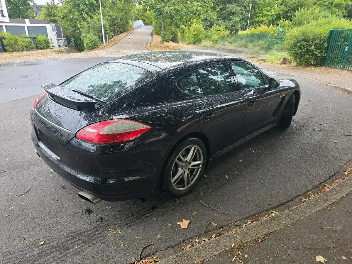 Gebraucht Porsche Panamera 4 Chrono 300 PS (220 kW) 2010 Schwarz Kleinwagen