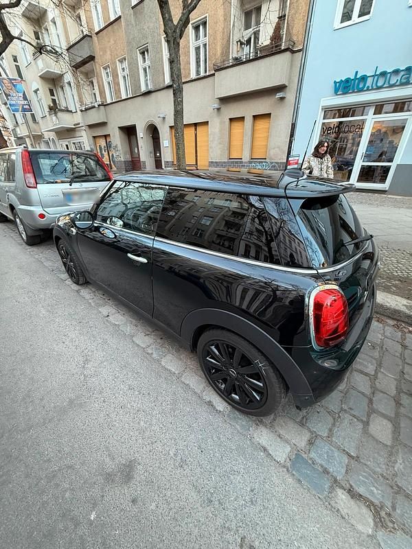 Second-hand Mini Cooper 136 CP (100 kW) 2019 Negru Hatchback