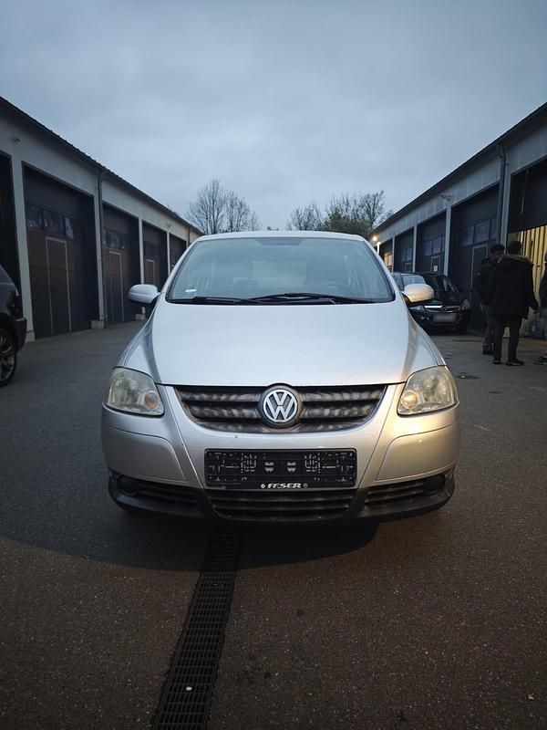 Second-hand VW Fox 54 CP (39 kW) 2007 Argintiu Hatchback
