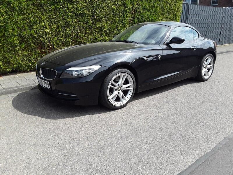 Schwarz Gebraucht 2012 BMW Z4 Cabrio | 15.990 € - Bild 1/4