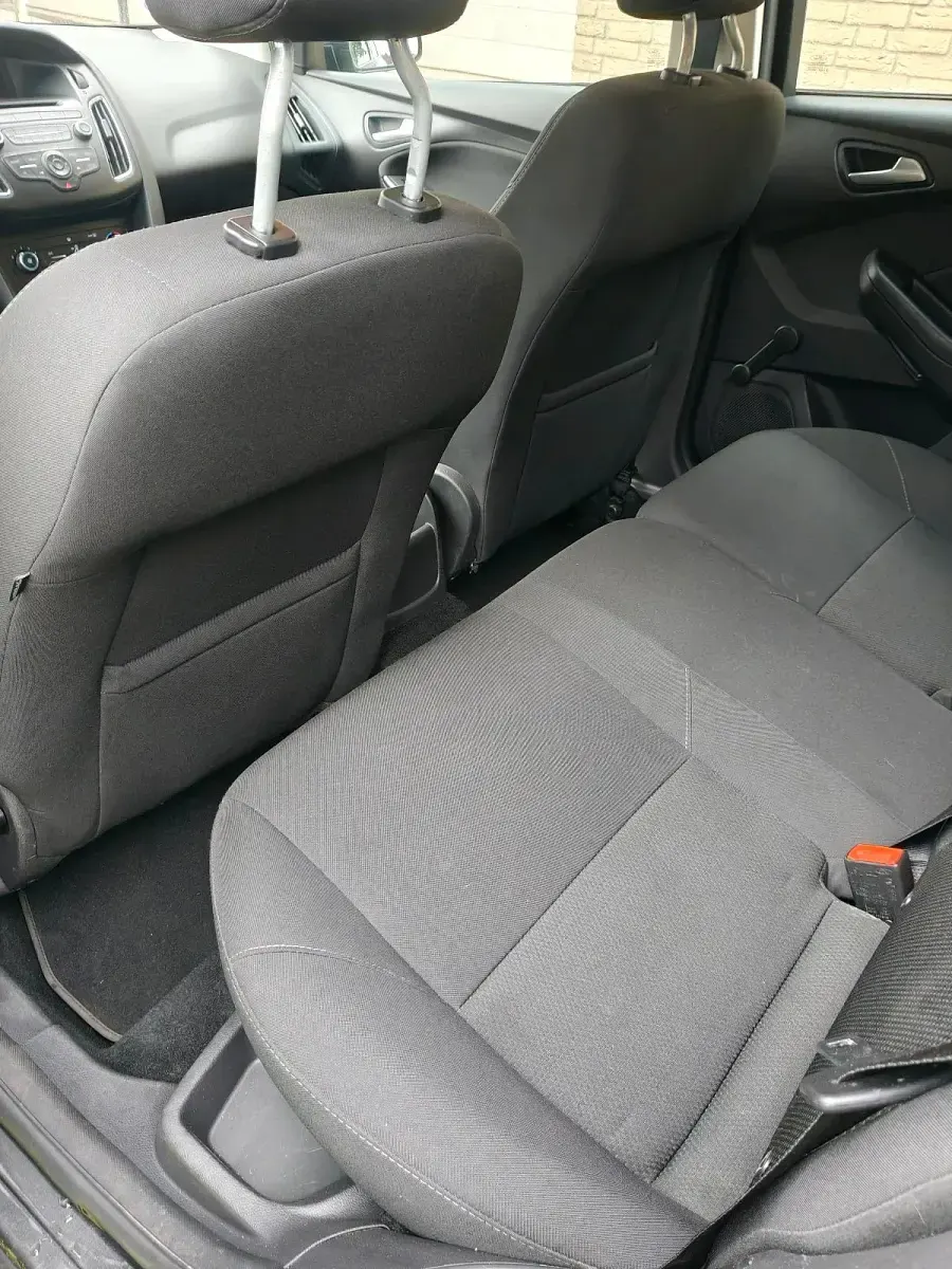Gebraucht Ford Focus Trend 90 PS (66 kW) 2016 Grau Kombi