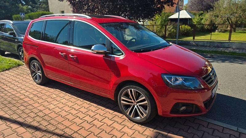 Rot Gebraucht 2017 Seat Alhambra FR-Line Van / Kleinbus | 19.300 € (Superpreis) - Bild 1/4